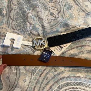 Michael Kors reversible belt size M new w tags